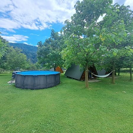 Glamping Hiske Petrin 호텔 톨민 외부 사진