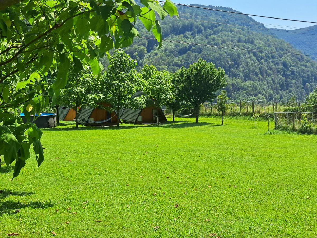 Glamping Hiske Petrin 호텔 톨민 외부 사진