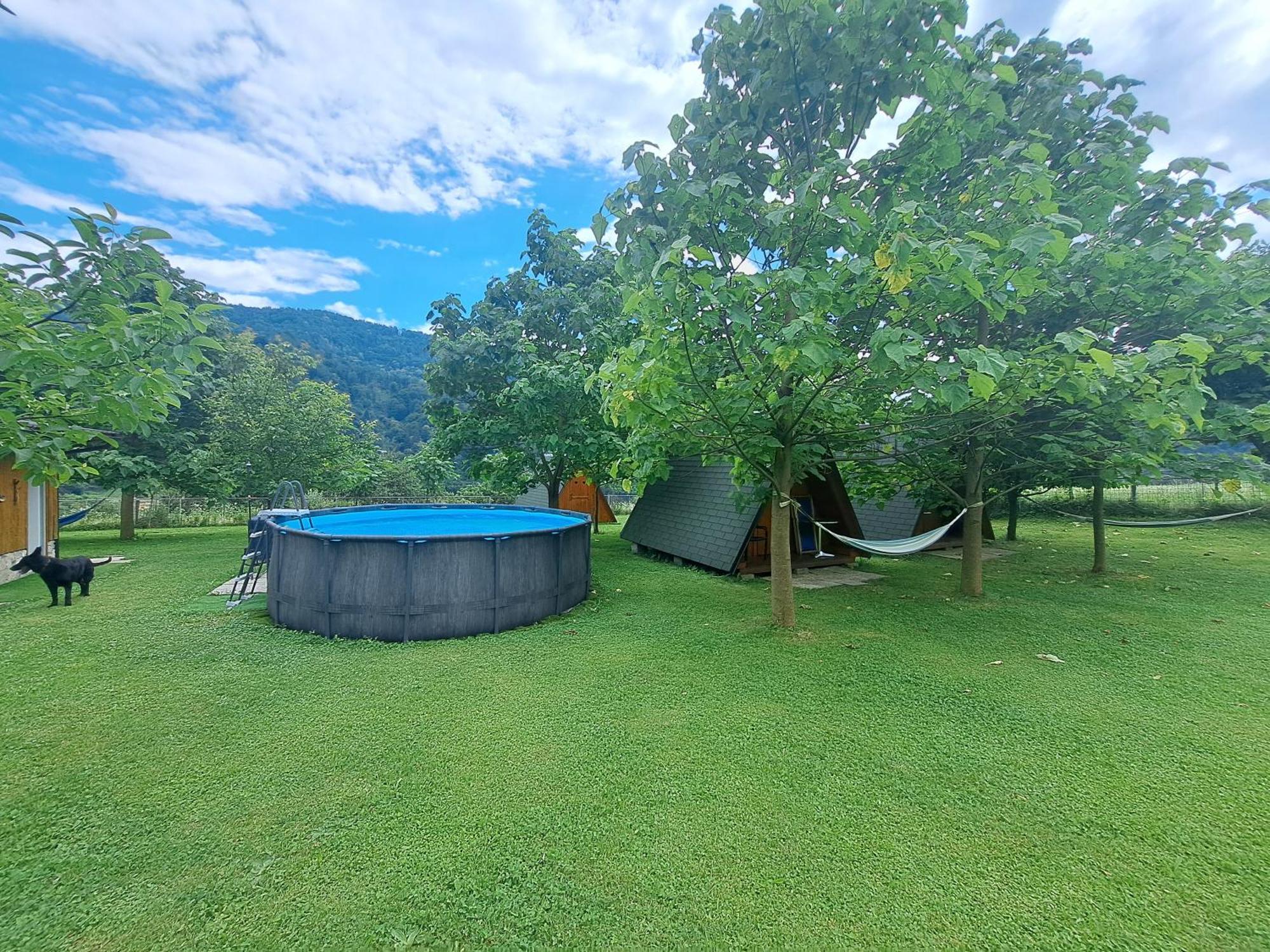 Glamping Hiske Petrin 호텔 톨민 외부 사진